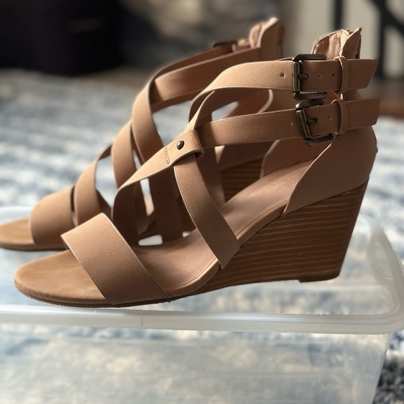 Crown Vintage wedges size 8.5 - Picture 3 of 4